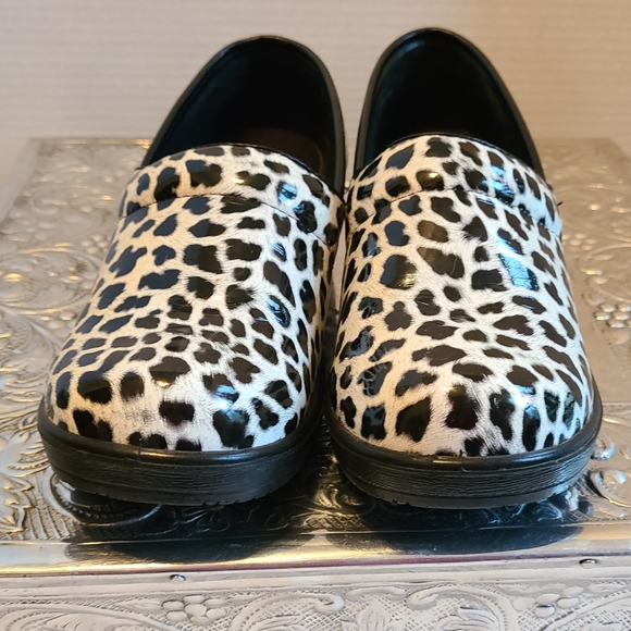 Ingaro Women's Leather Quarter Lining Brandy Slip Resistant Shoes, Size: 6.5 - Picture 4 of 12